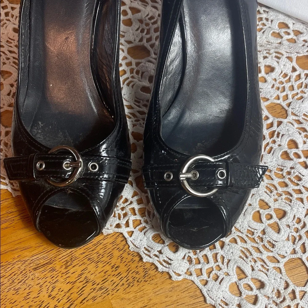 Stuart Weitzman Black Patent Leather Heels - Picture 4 of 8